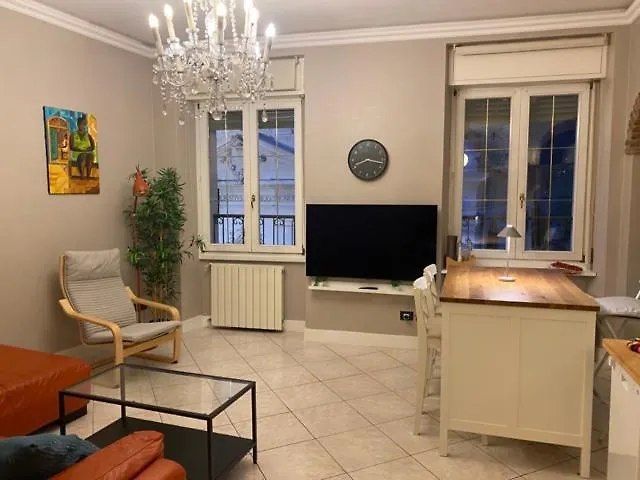 Iris- Brescia Old Town Apartment