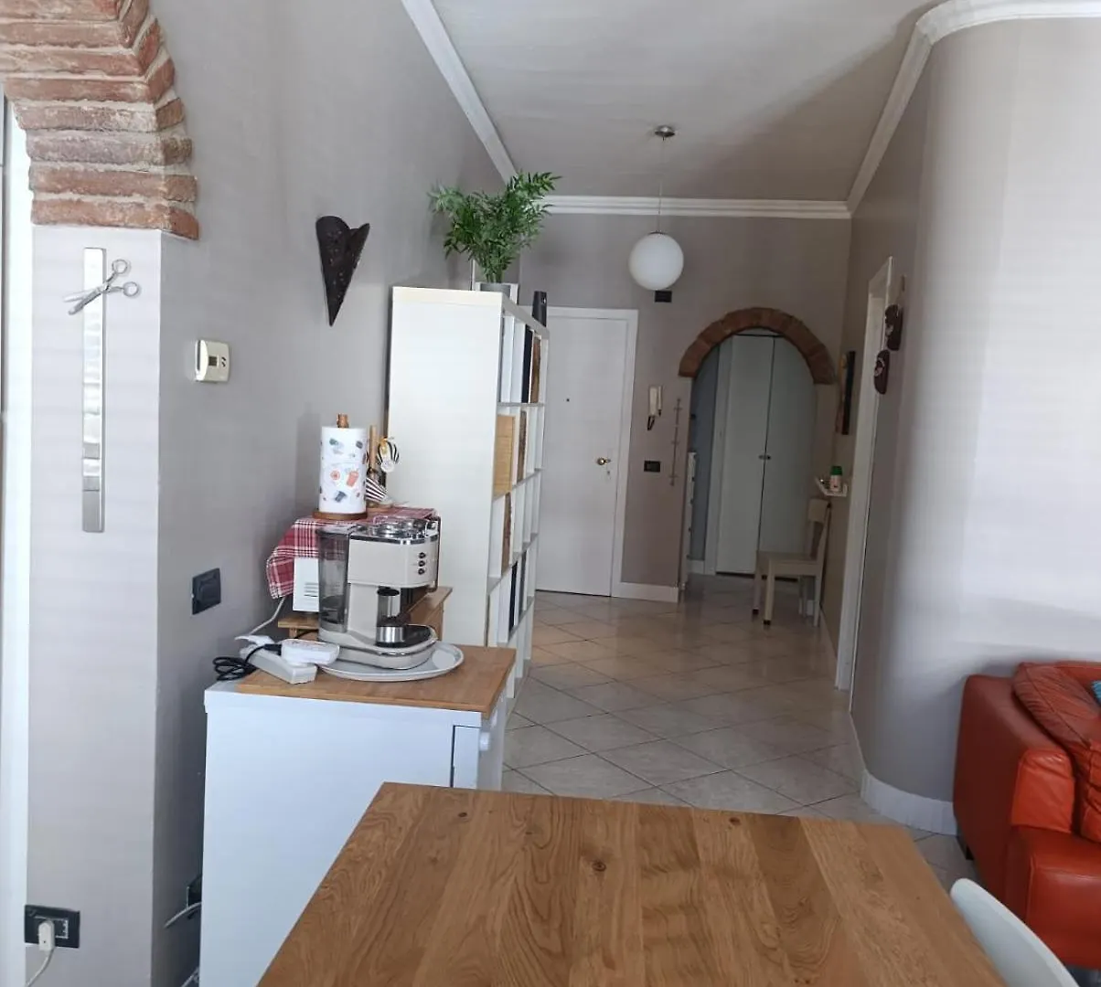 Iris- Brescia Old Town Apartment