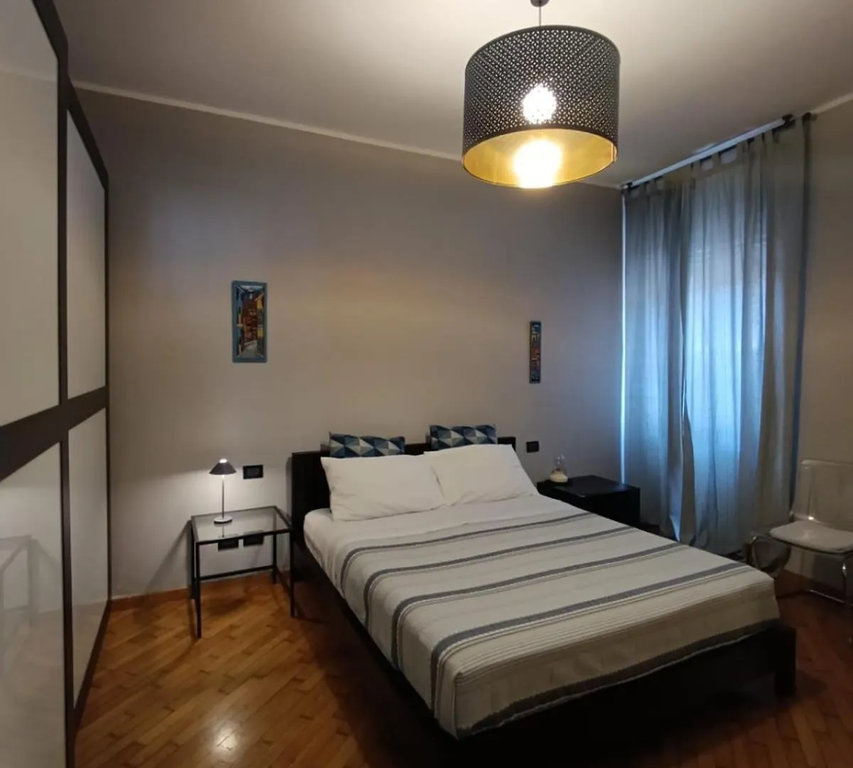 Iris- Brescia Old Town Apartment 0*,  איטליה
